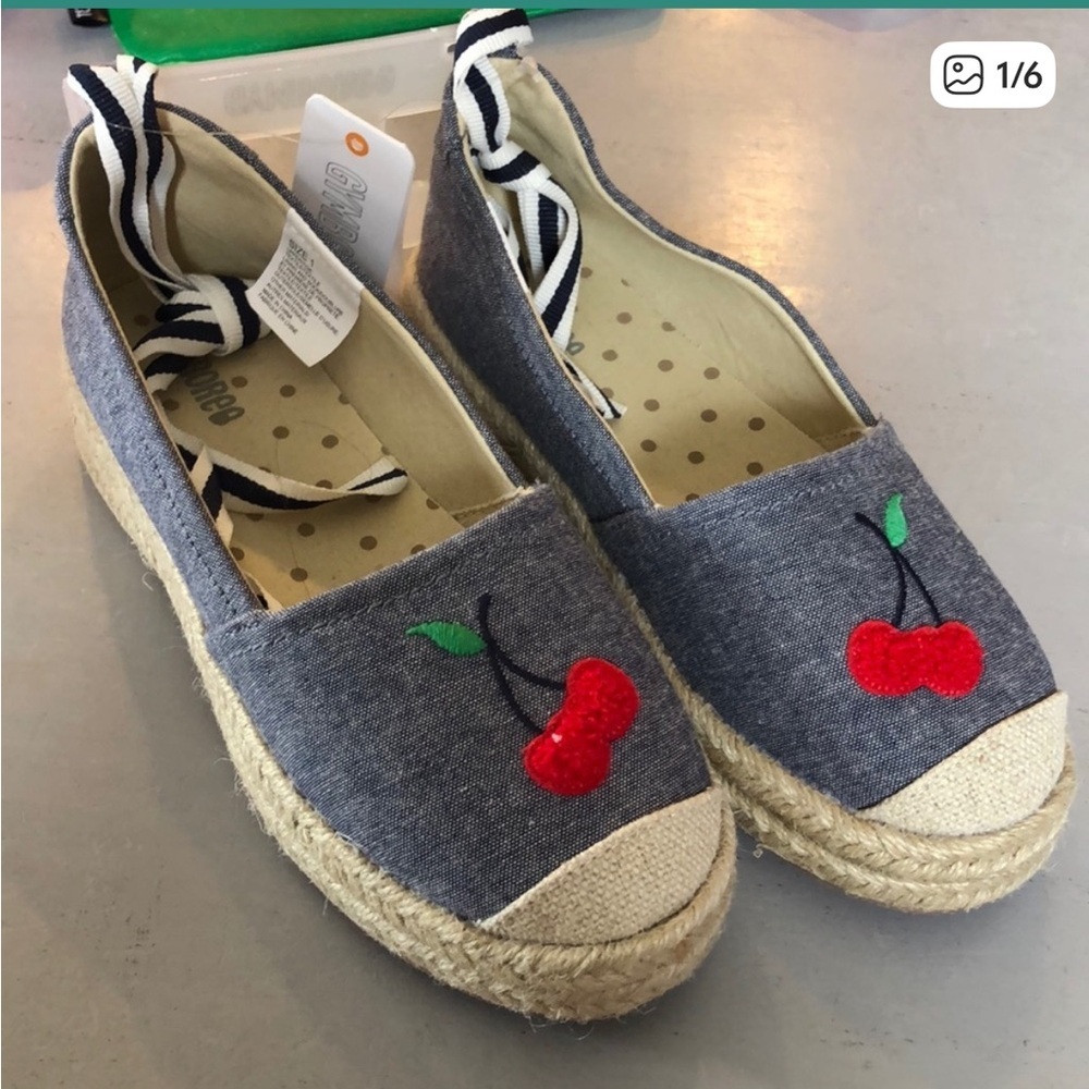 Gymboree cherry shoes NWOT size 1